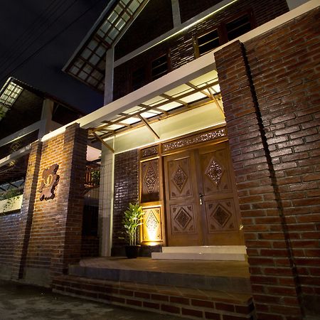 De Hostel Yogyakarta Exterior foto